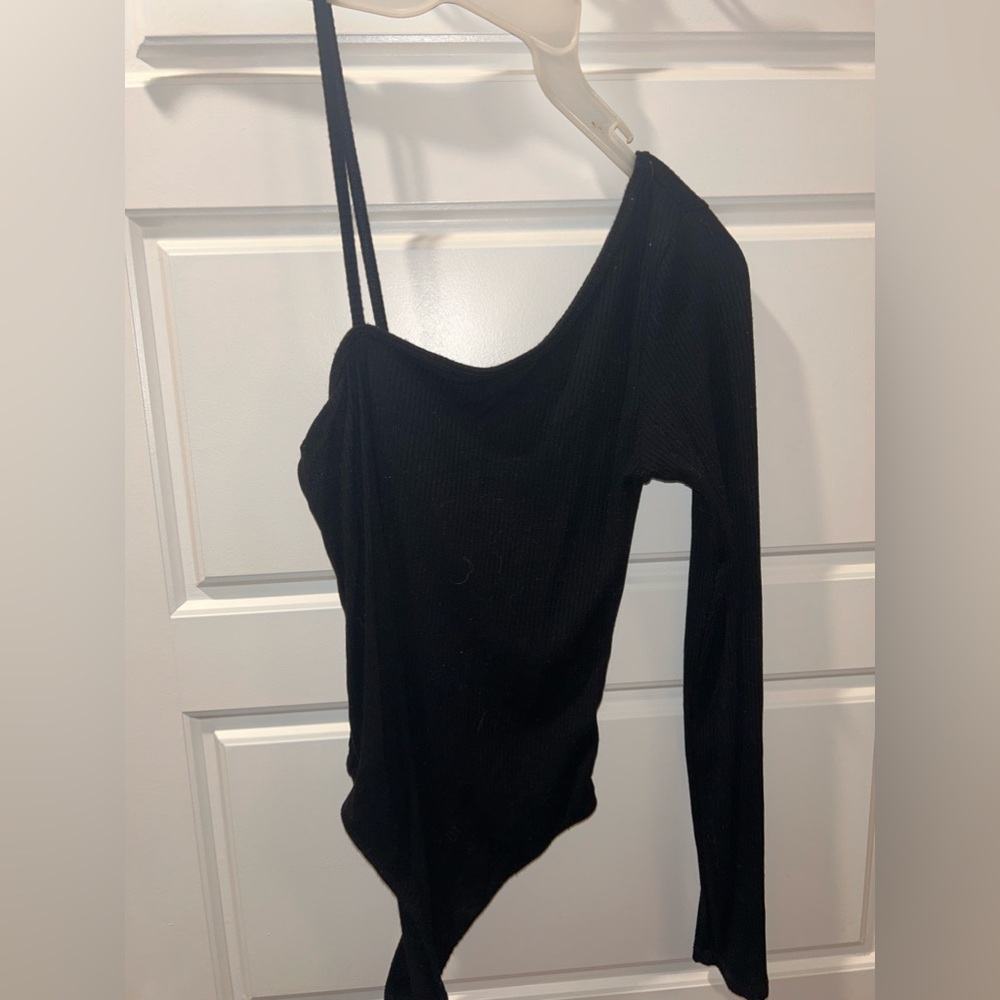 american eagle one sleeve bodysuit